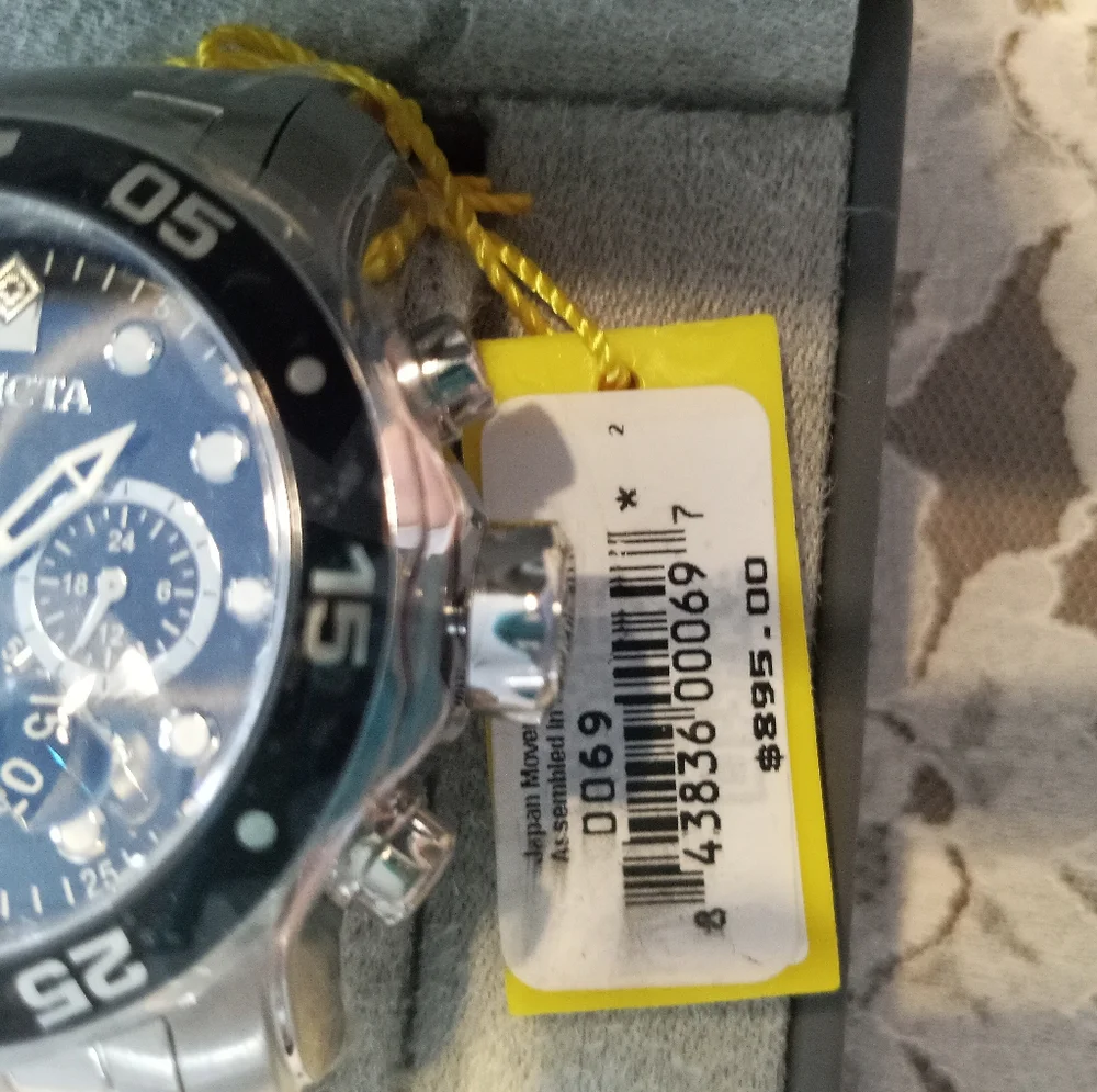 Invicta Men's Watch - Picture 3 of 4